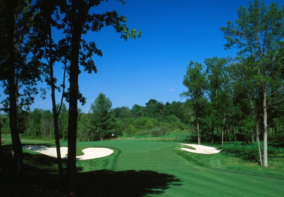 Kaluhyat Golf Course Hole #16