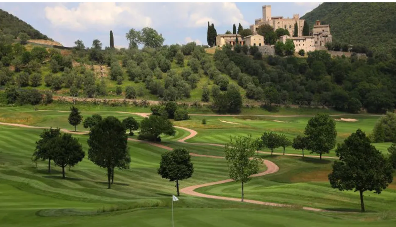 Giorgio Armani golf ベスト　ゴルフ　ビンテージ　イタリア系 In the green heart of Italy | Robert Trent Jones II, LLC | Golf